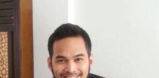 TEUKU WISNU BERBAGI CERITA DI MESJID AGUNG
