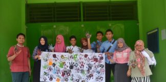 Colour Hand Meriahkan Aksi Peduli Sampah DEMA FEBI