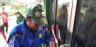Rektor UIN SU Resmikan Barbershop Juara