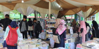 Ratusan Pengunjung Ramaikan Sumatera Book Fest
