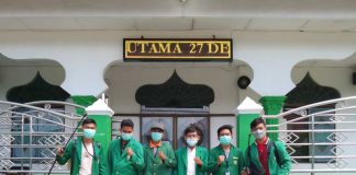 Kelompok 53 KKN-DR UIN SU Lakukan Penyemprotan Disinfektan