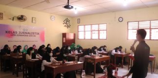 Materi Pertama KJ, LPM Dinamika UIN Sumut Bahas Straight News