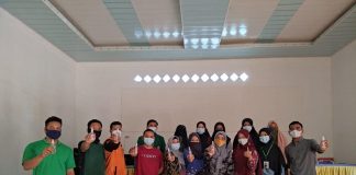 KKN-DR Kelompok 108 UIN SU Lakukan Pembuatan Penyanitasi Tangan Alami