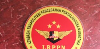 Niat Hati Foto Estetik, Malah Bikin Panik!