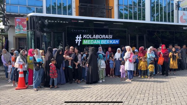 Uji Coba Bus Listrik Gratis, Warga Medan Sangat Antusias