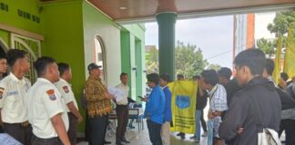 Diduga Terdapat Pungli, PMII Rayon FSH UIN SU Lakukan Unjuk Rasa