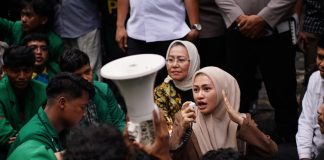 Ketua DPRD Sumut Turun Tangan, Janji Perjuangkan 13 Tuntutan Mahasiswa