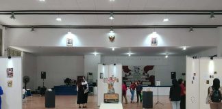 LPM Neraca Gelar Exvo Art Exhibition: Nostalgia Jurnalistik Era 90-an